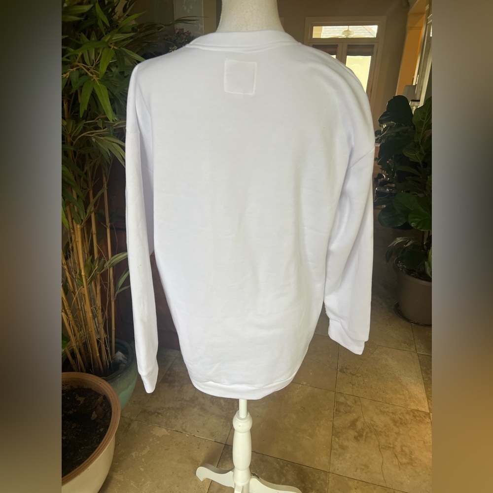 Christmas sweatshirt size large brand, new never worn NWOT super SOFT - Picture 6 of 11
